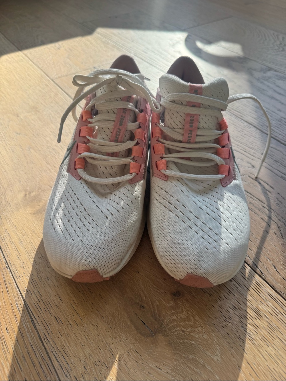 Nike Air zoom Pegasus Women's Light Gray and Pink Running Sneakers - 8.5 - Picture 2 of 6